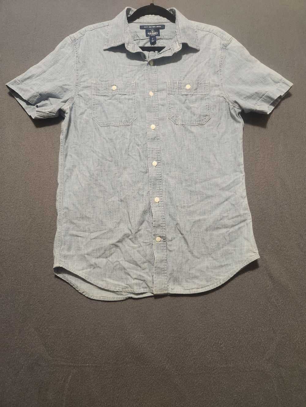 Old Navy Button Up Shirt Men Size Medium Blue Denim Style W/Pockets Cotton